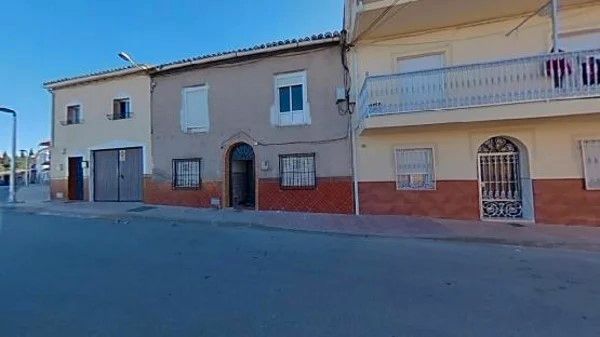 Vista exterior de Casa o xalet en venda en Mengíbar