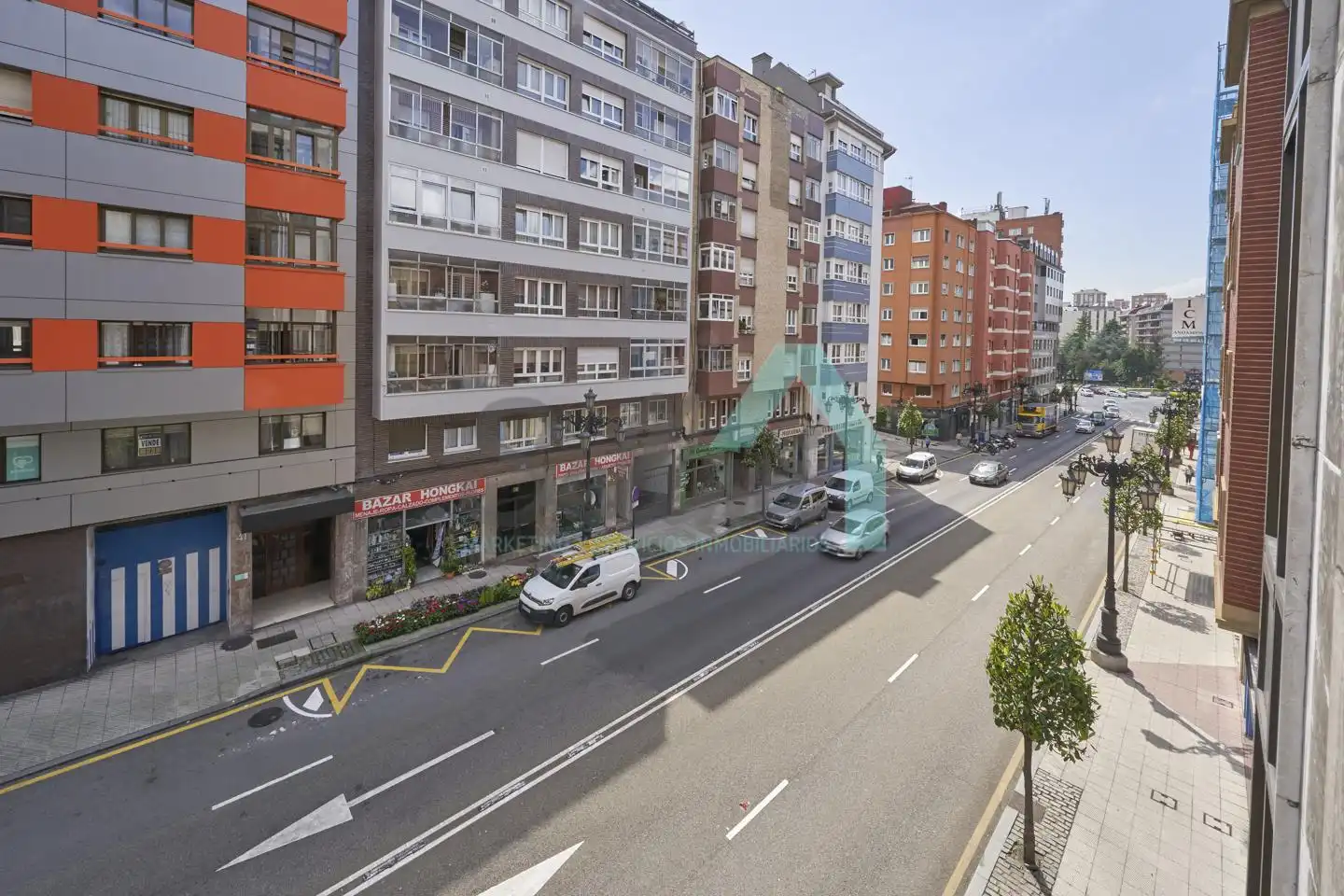 Flat for rent in Félix Aramburu, Auditorio - Seminario - Parque de Invierno