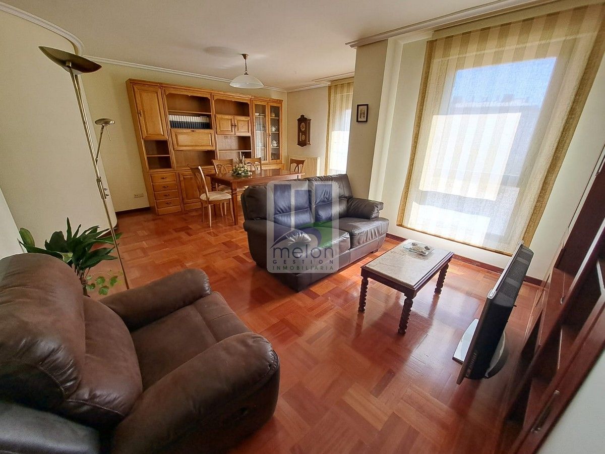 Sala de estar de Piso en venta en Burgos Capital con Trastero