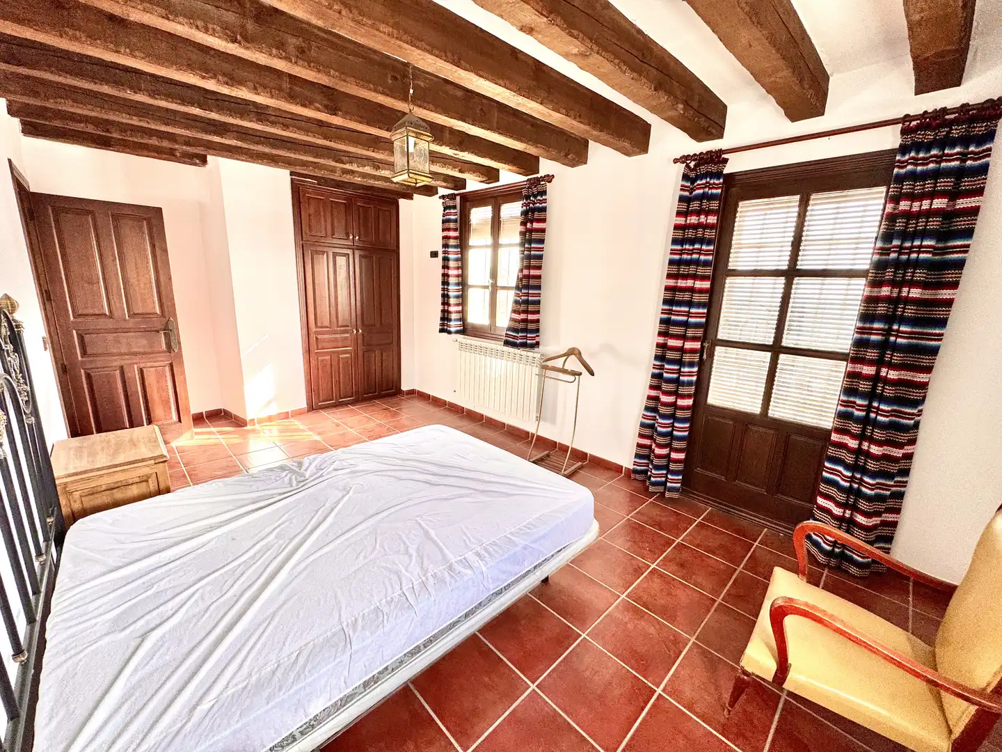 Bedroom of Buildings for sale in Juviles  with Alarm