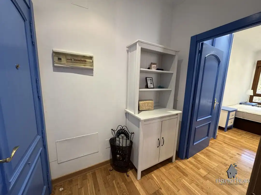 Dormitori de Apartament en venda en Ribadesella amb Calefacció i Terrassa