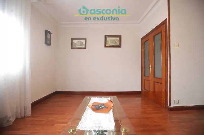 Living room of Flat for sale in Centro - Ariz - Uribarri