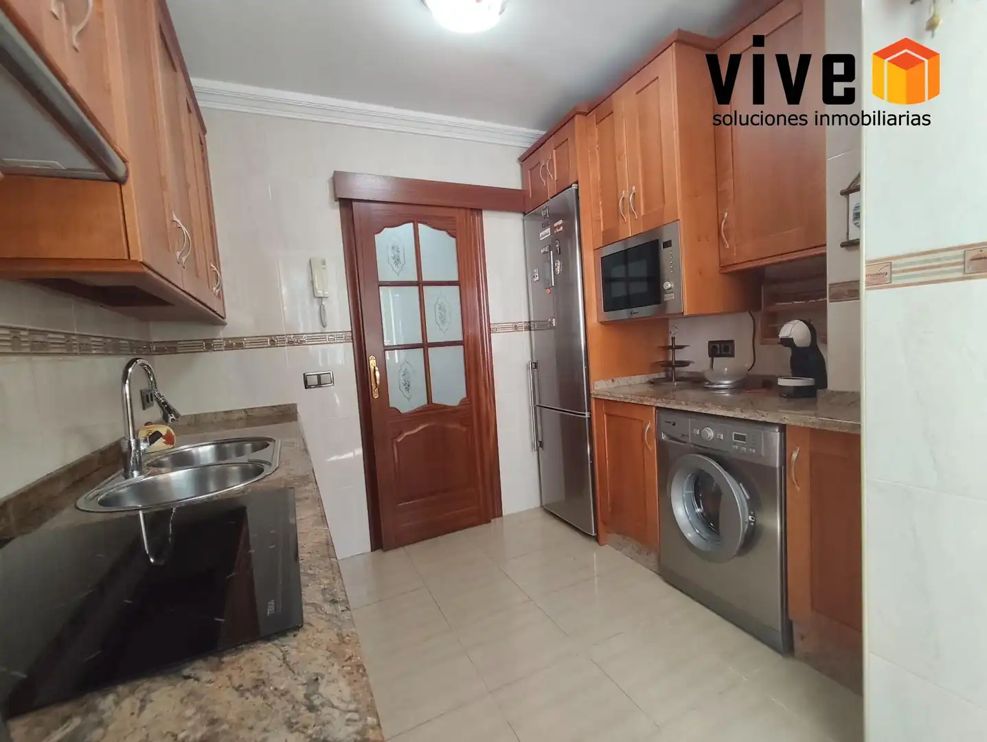 Kitchen of Flat for sale in Sevilla  with Air Conditioner
