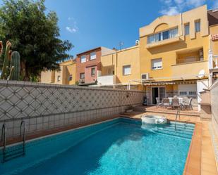 Swimming pool of House or chalet for sale in  Almería Capital  with Air Conditioner, Terrace and Swimming Pool