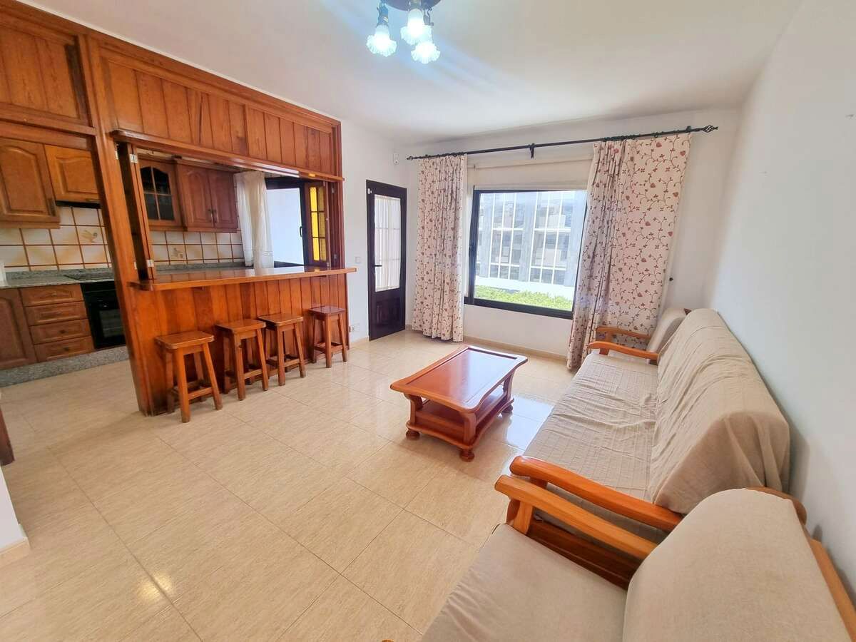 Vista exterior de Apartament en venda en Tías amb Terrassa, Moblat i Piscina comunitària