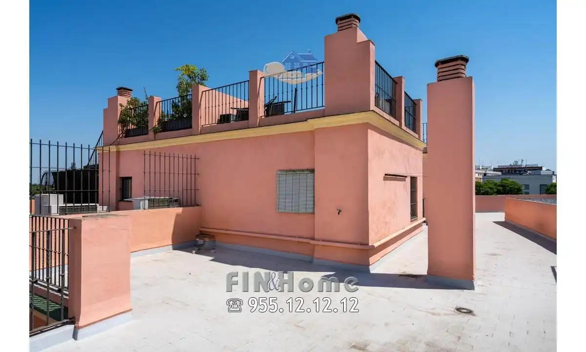 Terraza de Ático de alquiler en Sevilla con Aire acondicionado, Calefacción y Jardín privado