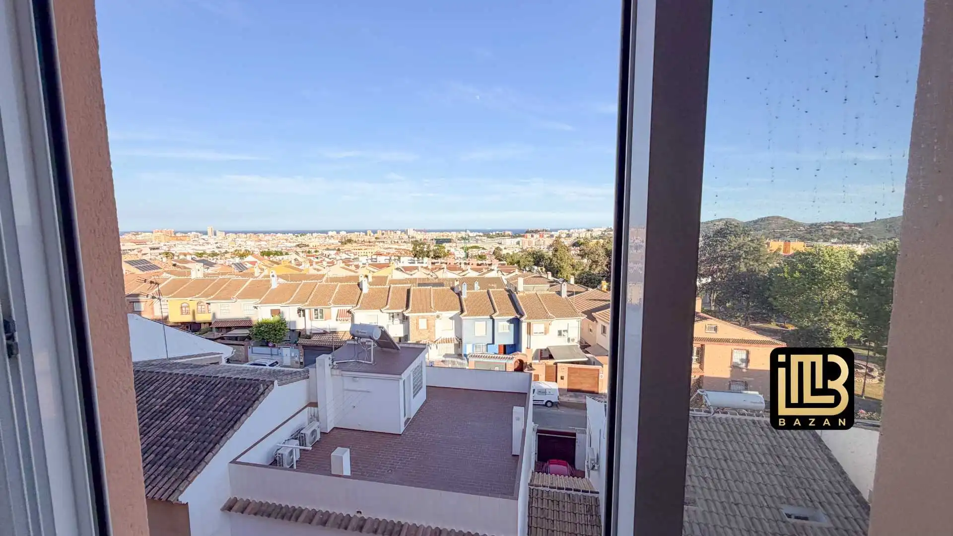 Vista exterior de Pis de lloguer en Mijas amb Aire condicionat, Calefacció i Terrassa
