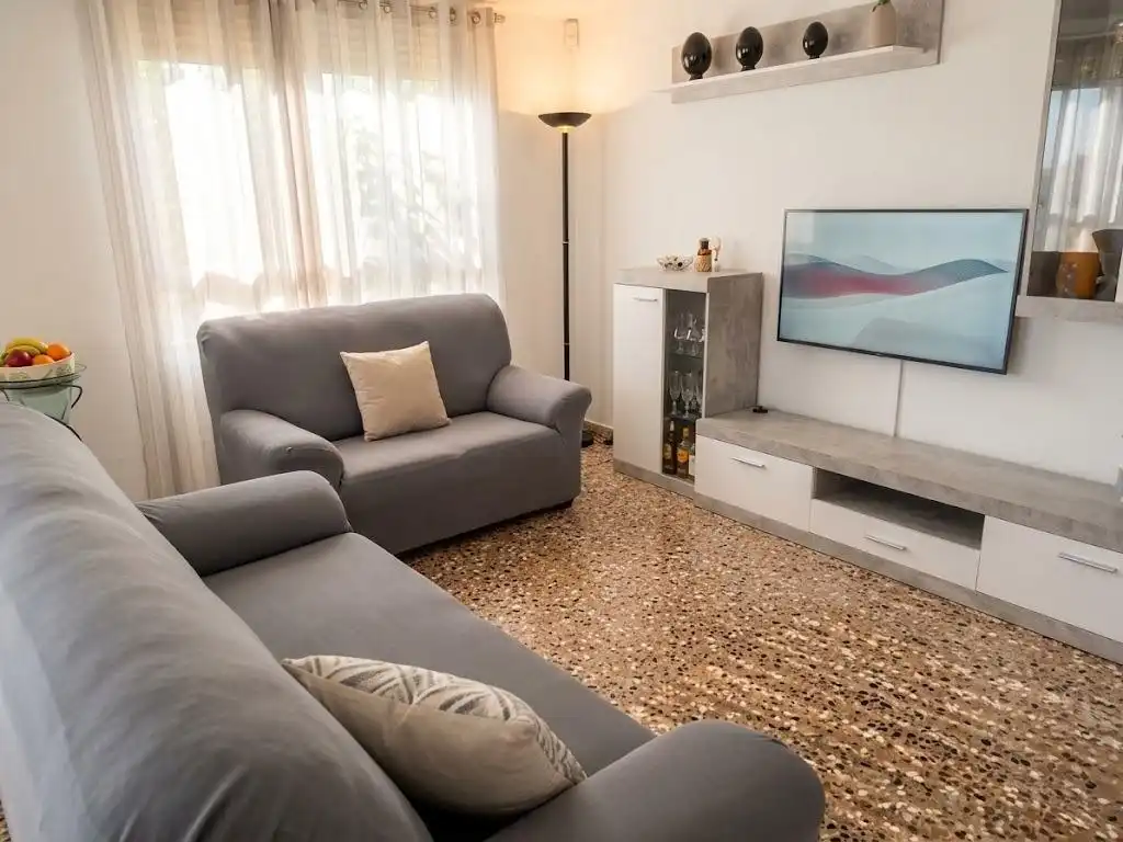 Appartamento con terrazza in vendita a Plaza CARLOS MARX