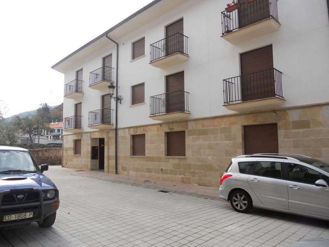 Vista exterior de Piso de alquiler en Ezcaray con Piscina