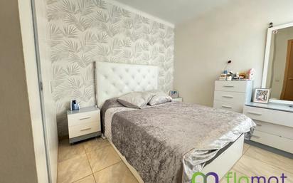 Bedroom of Flat for sale in Figueres  with Balcony