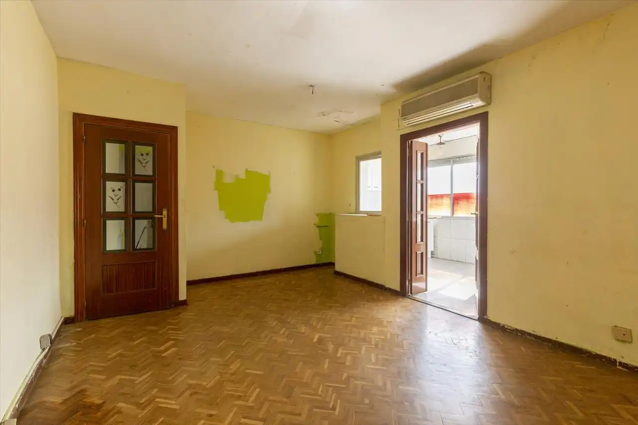 Flat for sale in Universidad