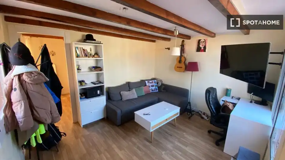 Habitació a La Torrassa