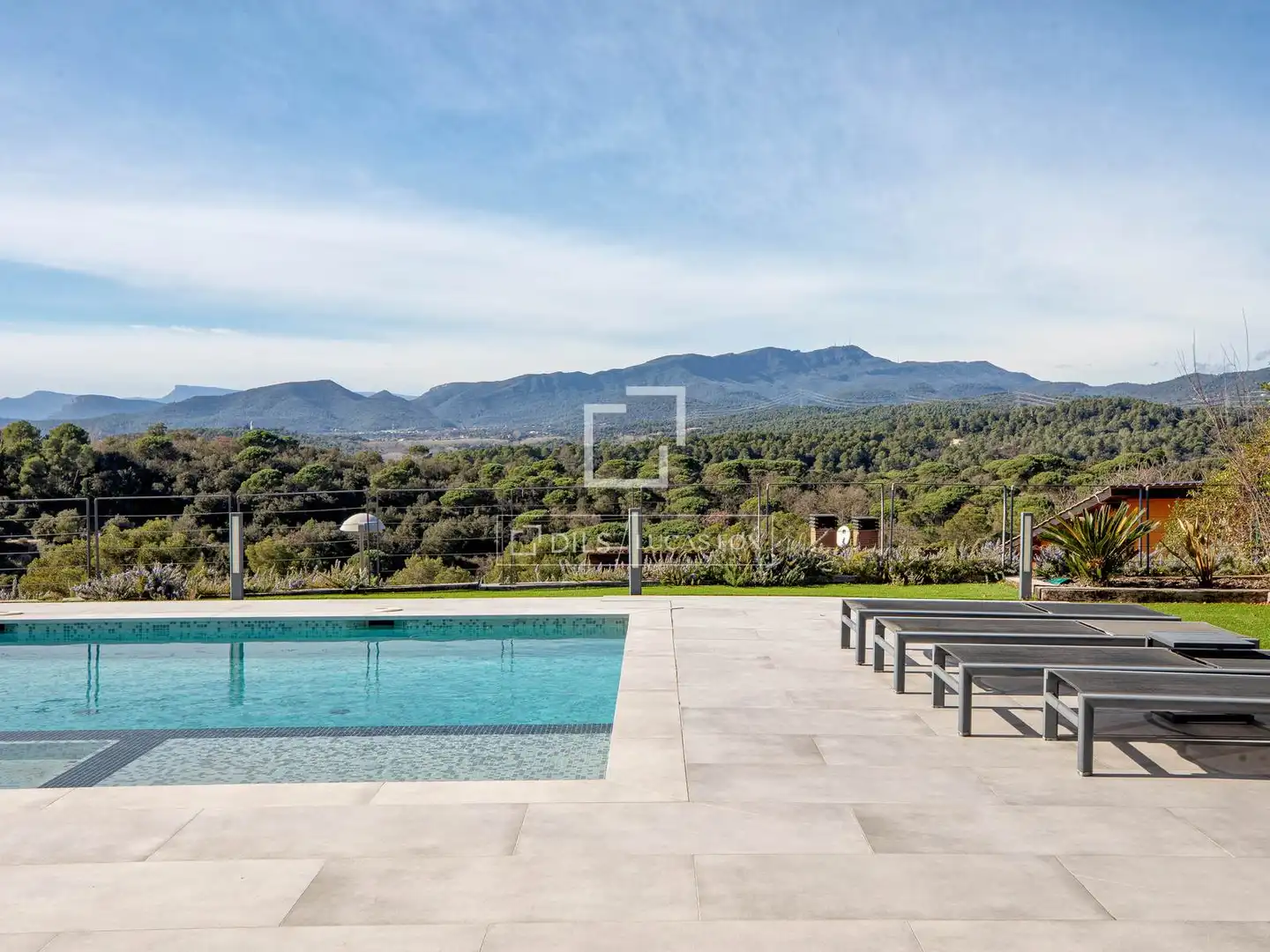 Piscina de Casa o chalet en venta en Sant Julià de Ramis con Aire acondicionado, Calefacción y Terraza