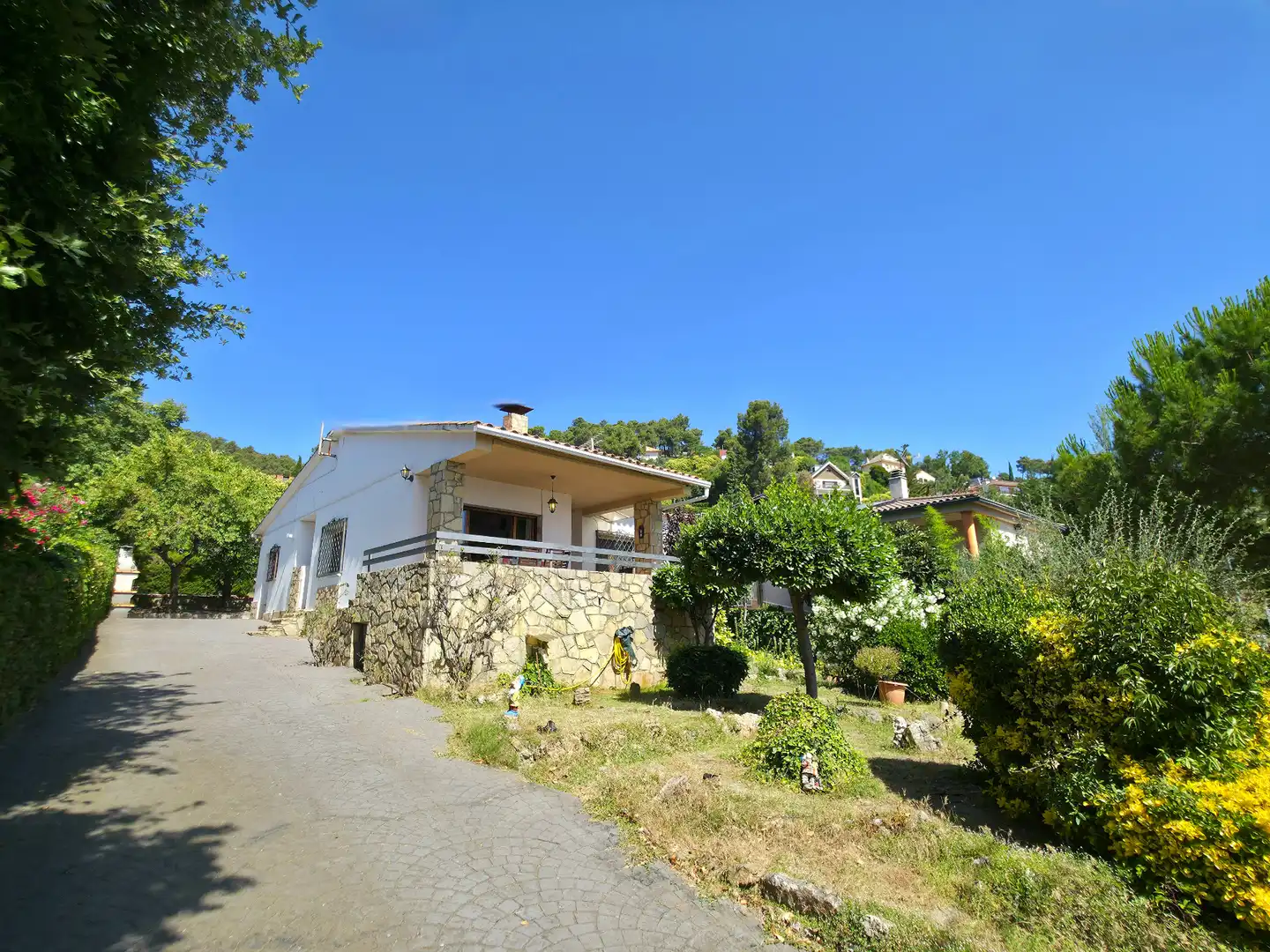 Außenansicht von Haus oder Chalet zum Verkauf in Corbera de Llobregat mit Heizung, Privatgarten und Terrasse