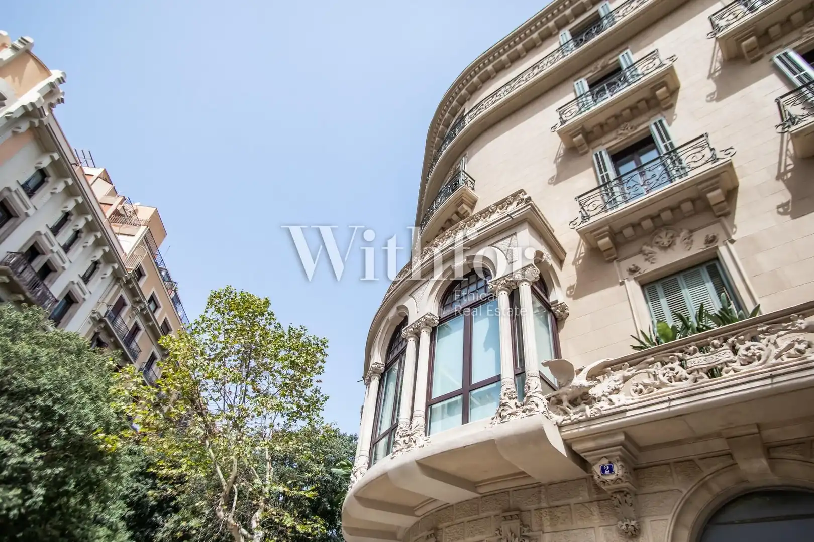 Exterior view of Flat for rent in Barcelona  with Air Conditioner, Heating and Terrace