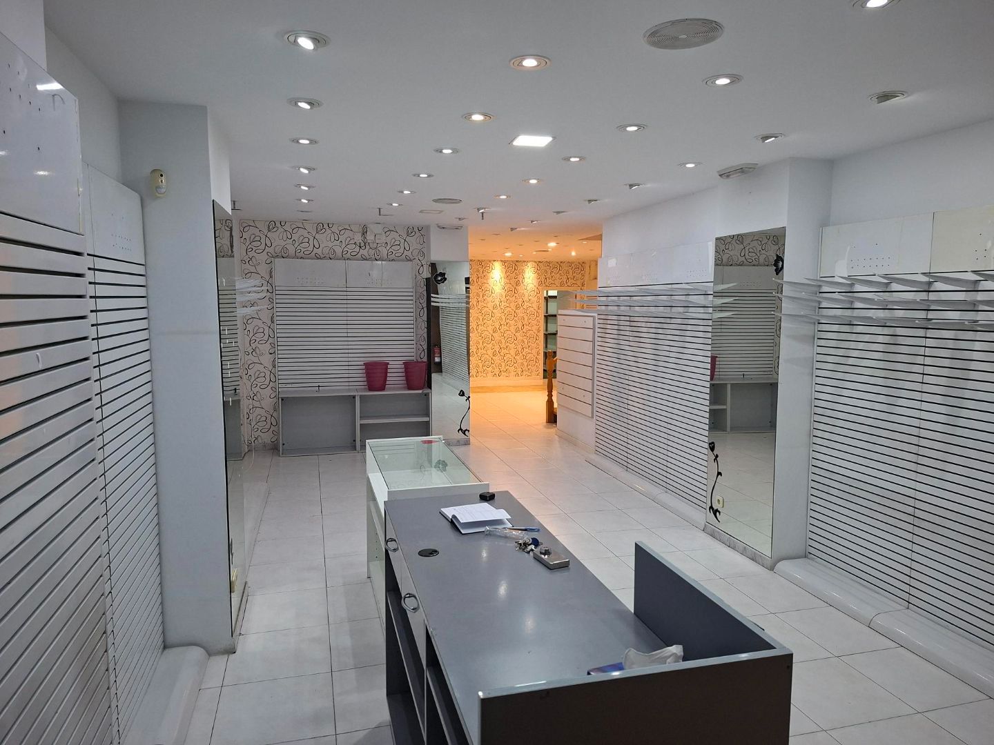 Premises to rent in A Coruña Capital   with Air Conditioner and Furnished