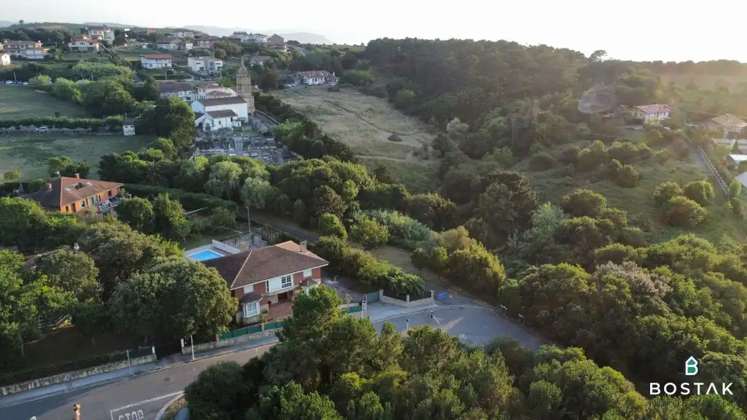 Casa o xalet en venda en Barrika amb Calefacció, Jardí privat i Terrassa