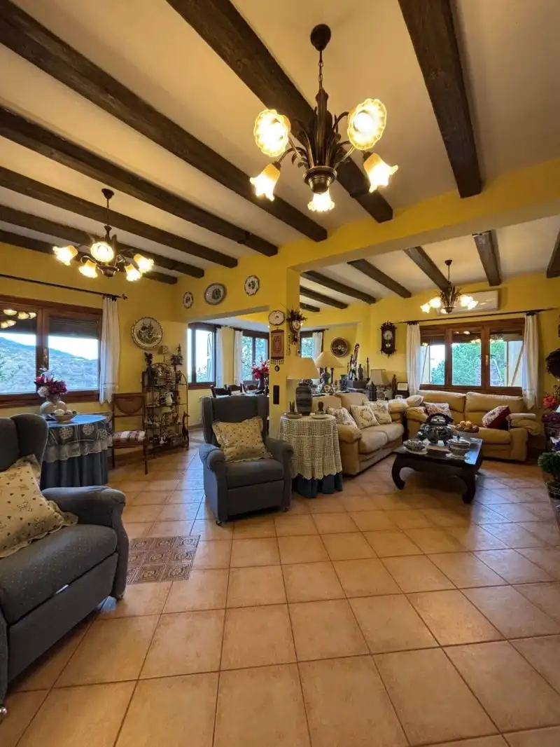 Living room of Houses for sale in Miraflores de la Sierra  with Air Conditioner, Heating and Terrace