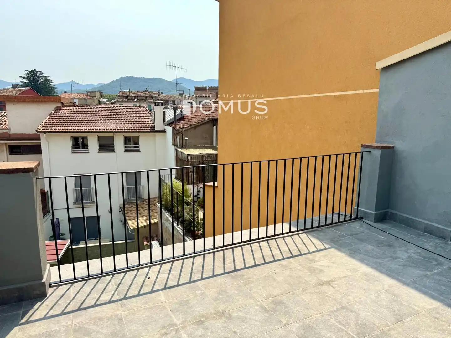 Terrassa de Àtic en venda en Olot amb Aire condicionat, Calefacció i Terrassa