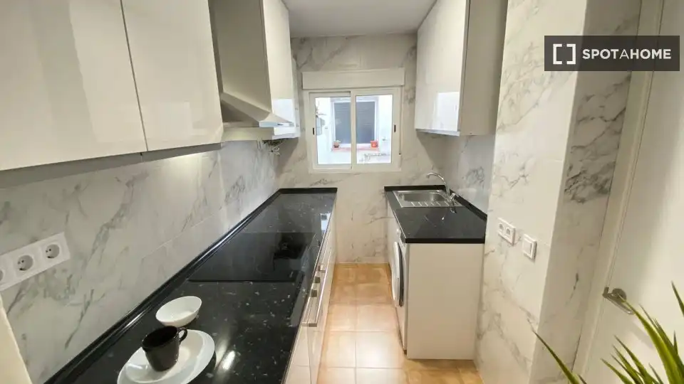 Cocina de Piso de alquiler en Madrid con Aire acondicionado, Calefacción y Amueblado