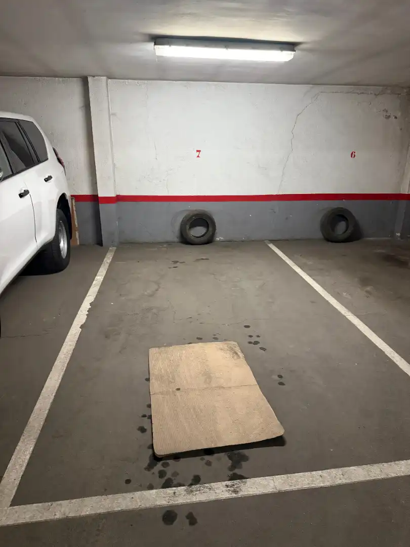 Parkplatz von Wohnungen zur Miete in Ávila mit Heizung und Möbliert