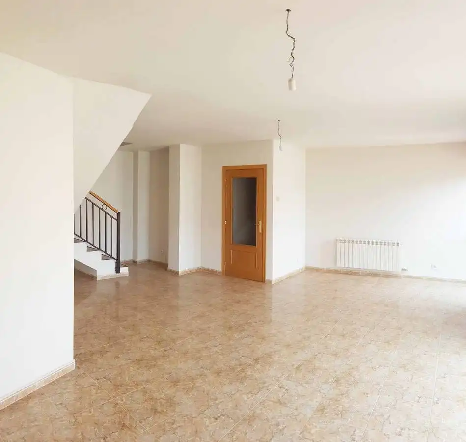 Maisonette zum Verkauf in Medina de Rioseco mit Heizung und Balkon
