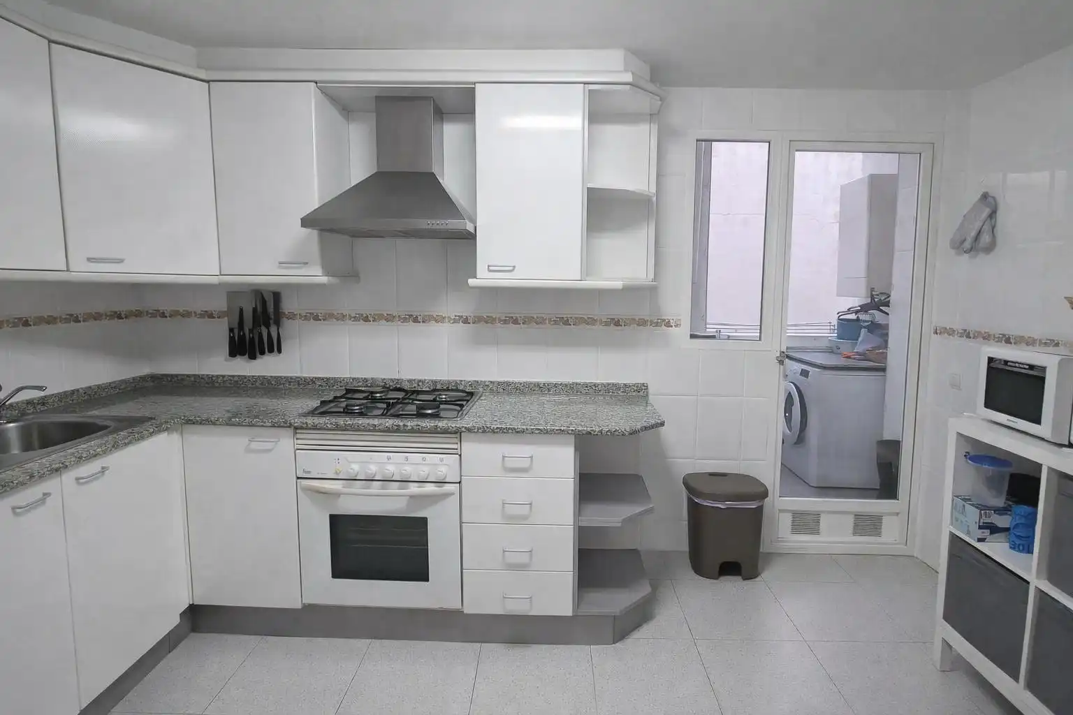 Kitchen of Flat for sale in Alcàsser  with Furnished