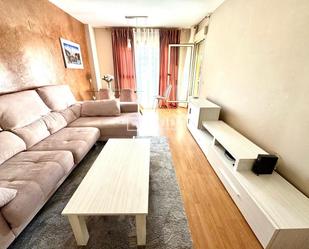 Living room of Flat for sale in Alcalá de Henares  with Heating, Terrace and Swimming Pool