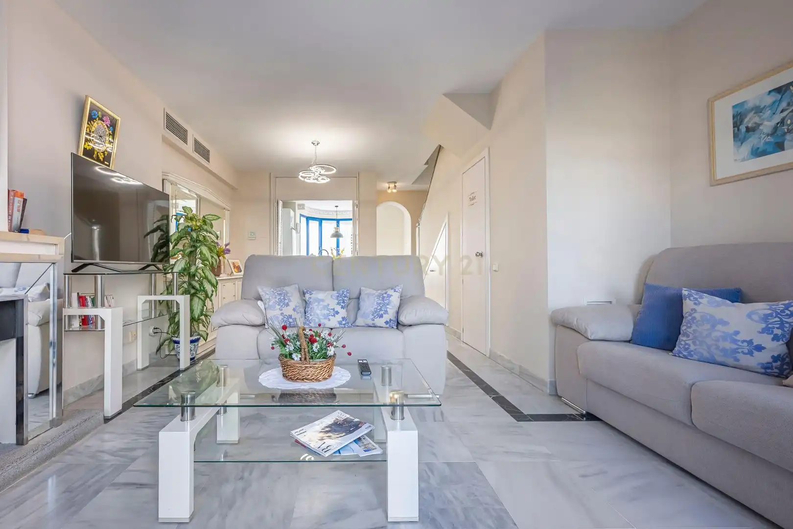 Sala de estar de Dúplex en venta en Marbella con Aire acondicionado, Jardín privado y Trastero