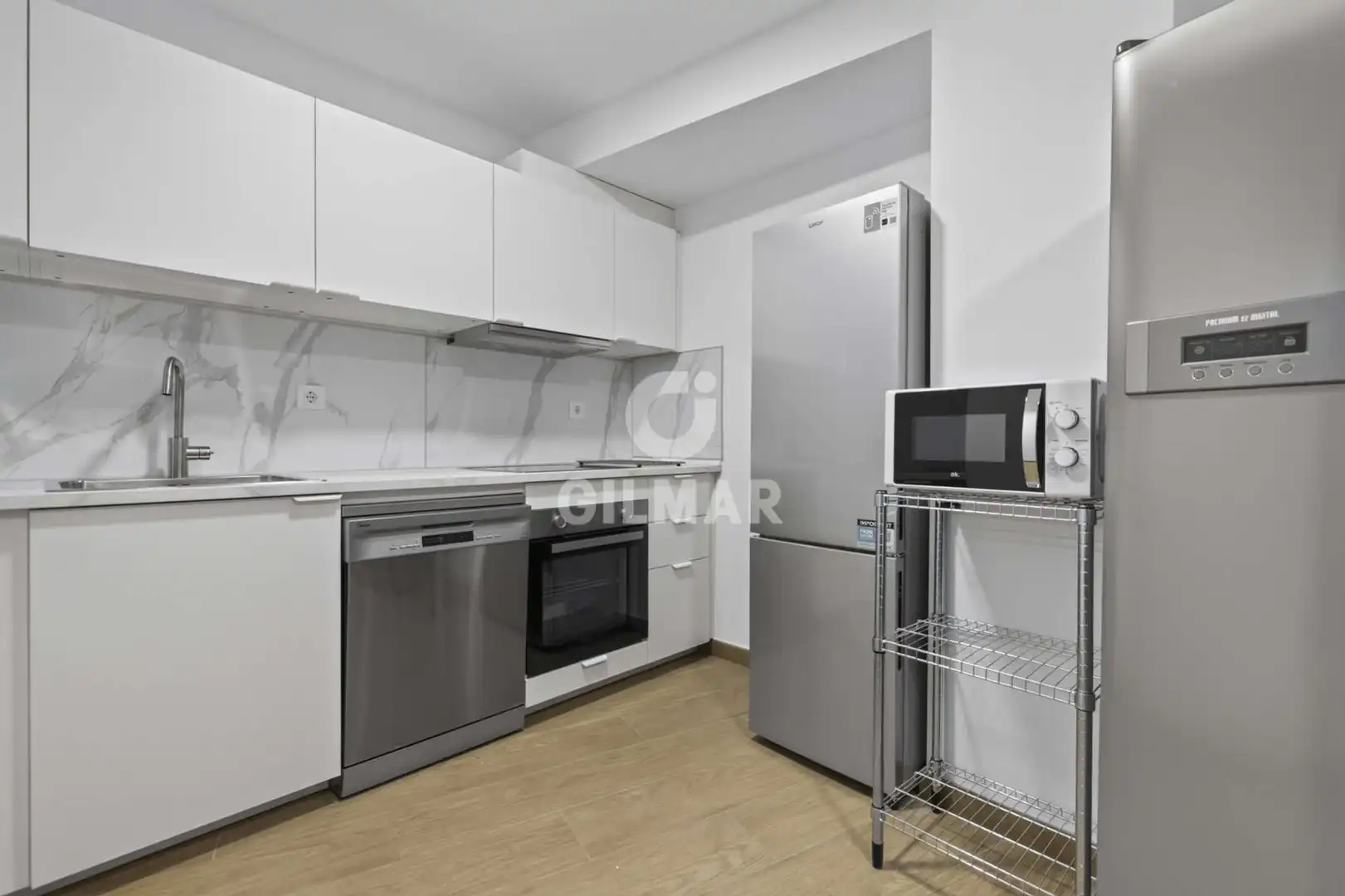 Cocina de Piso en venta en Sevilla con Calefacción y Jardín privado