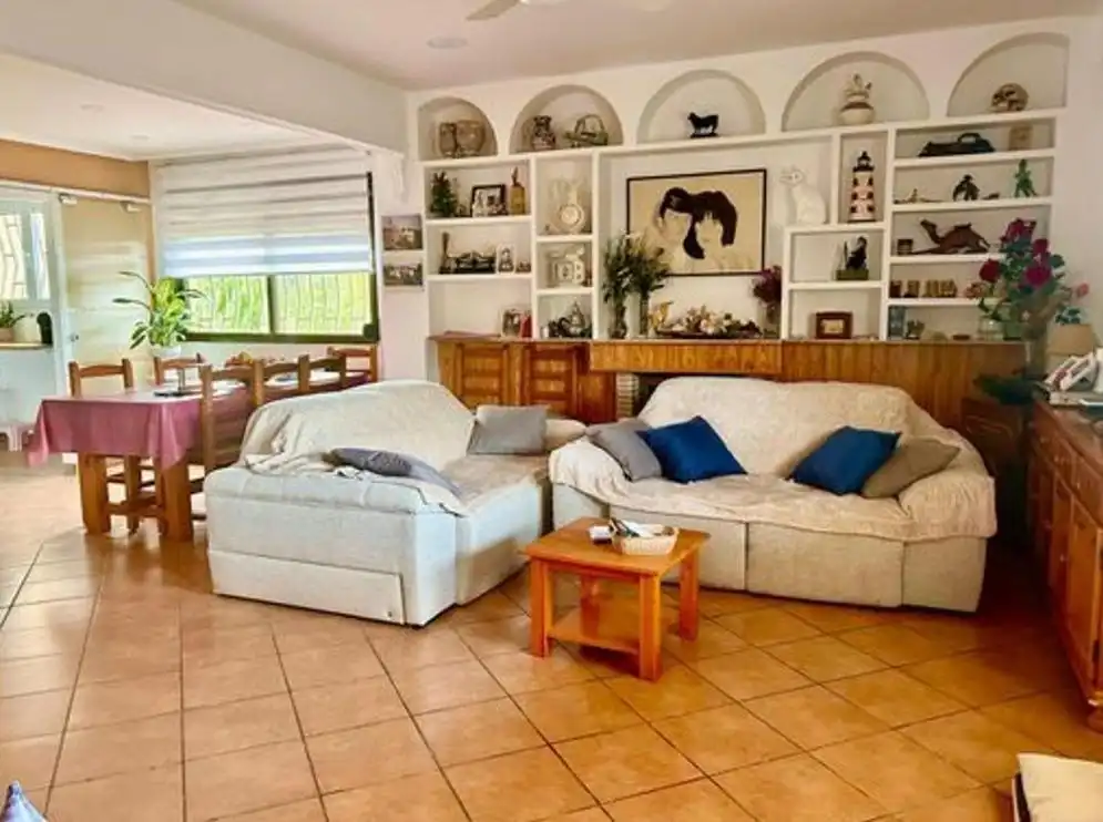 Sala de estar de Casa o chalet en venta en Bétera con Aire acondicionado, Jardín privado y Terraza