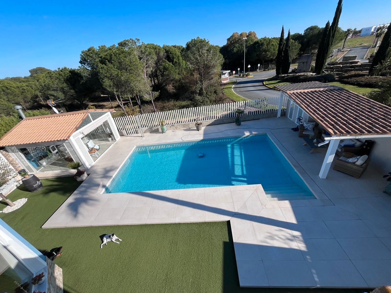 Swimming pool of House or chalet for sale in Aljaraque  with Air Conditioner, Heating and Private garden