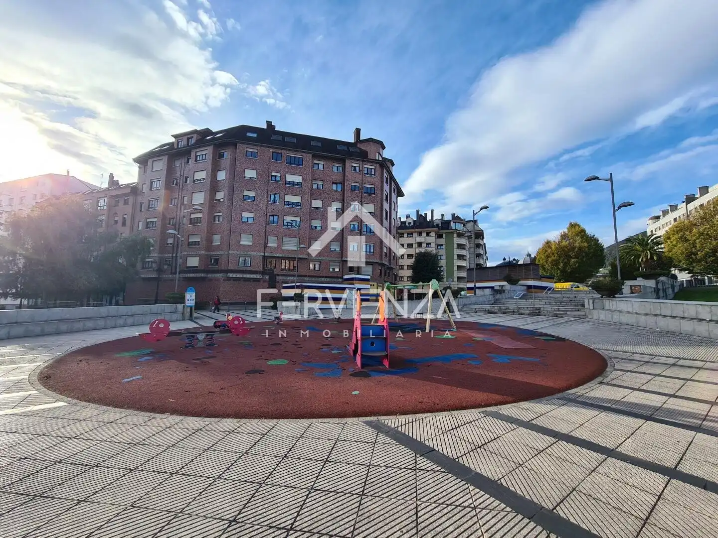 Aparcament de Pis en venda en Oviedo 