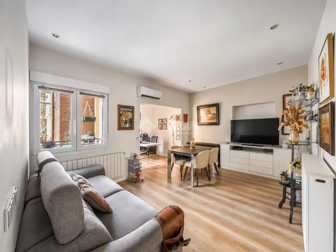 Living room of Flat for sale in Madrid  with Air Conditioner, Heating and Home automation