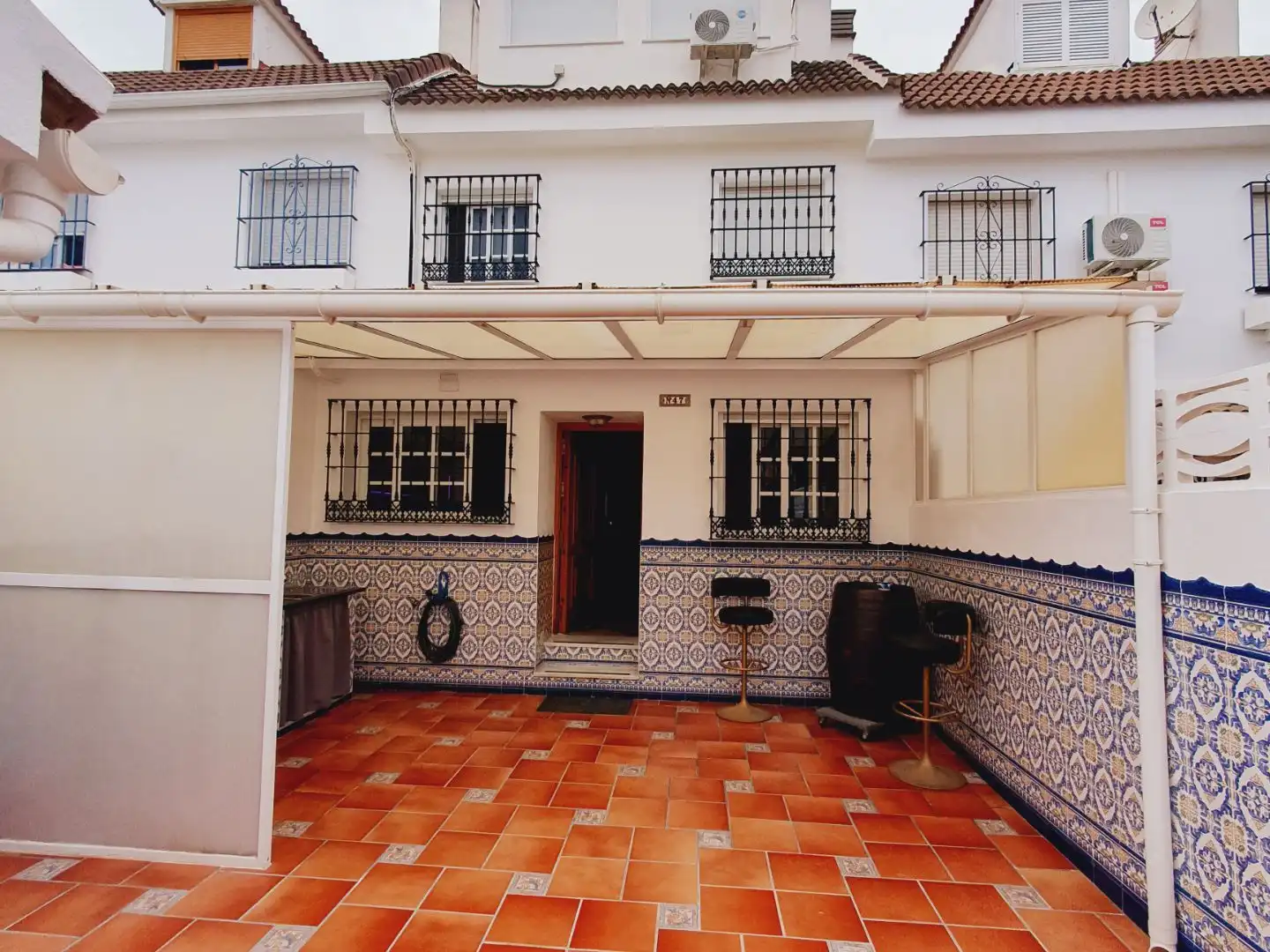 Jardí de Casa adosada en venda en Alhaurín de la Torre amb Aire condicionat, Terrassa i Piscina
