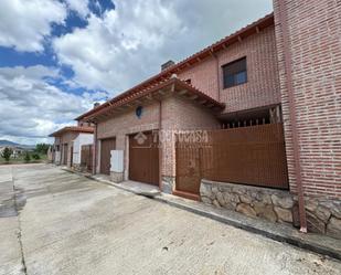 Exterior view of Single-family semi-detached for sale in Cardiel de los Montes  with Air Conditioner and Storage room