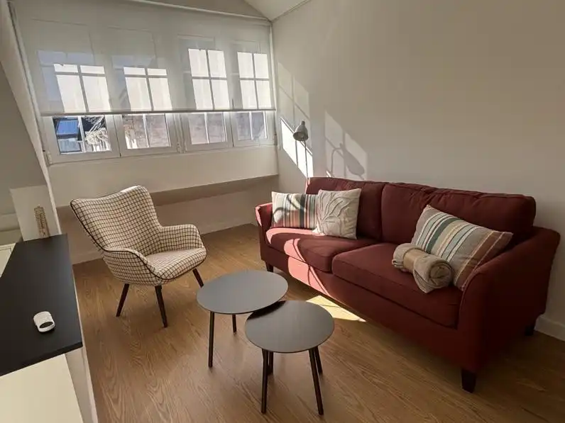 Wohnzimmer von Dachboden zur Miete in Ortigueira, A Coruña