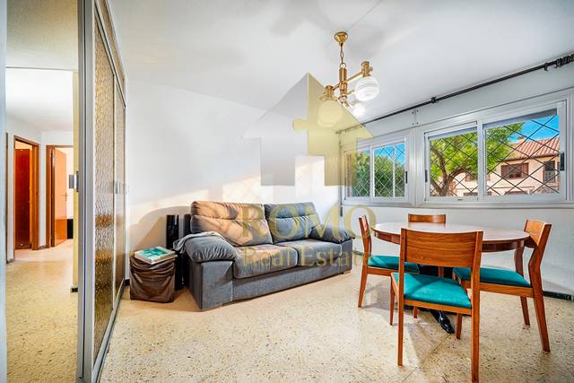 Piso en Venta en Carrer de Ramon d'Abadal en Santa Perpètua de Mogoda