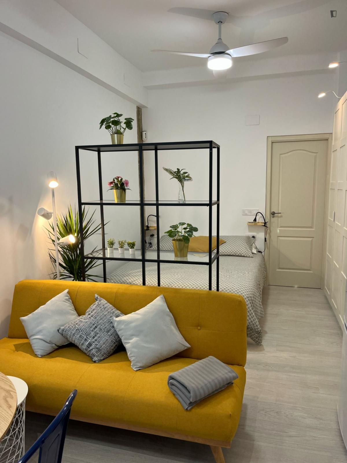 Bedroom of Study to rent in  Valencia Capital  with Air Conditioner, Heating and Furnished