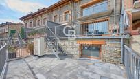 Vista exterior de Casa adosada en venda en Puigcerdà amb Calefacció, Parquet i Terrassa