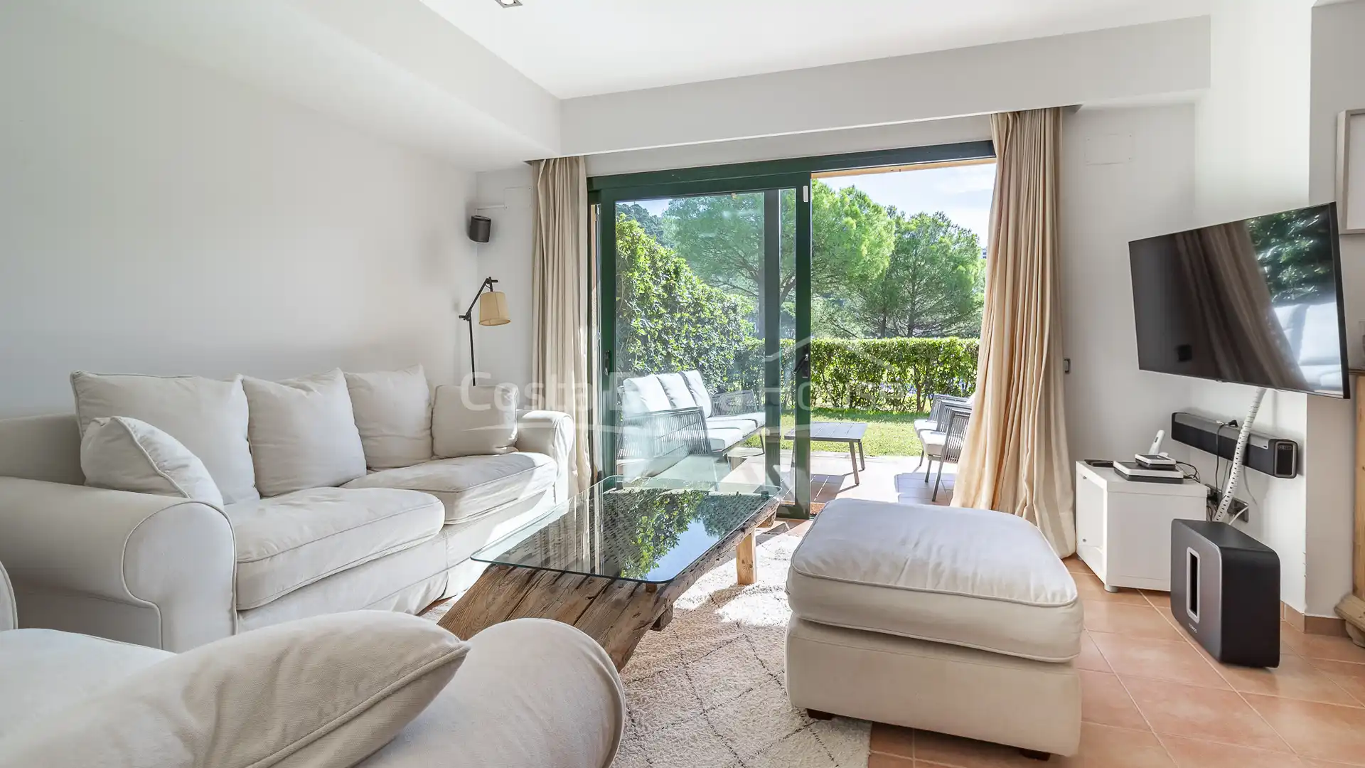Sala d'estar de Casa o xalet en venda en Palafrugell amb Aire condicionat, Calefacció i Jardí privat