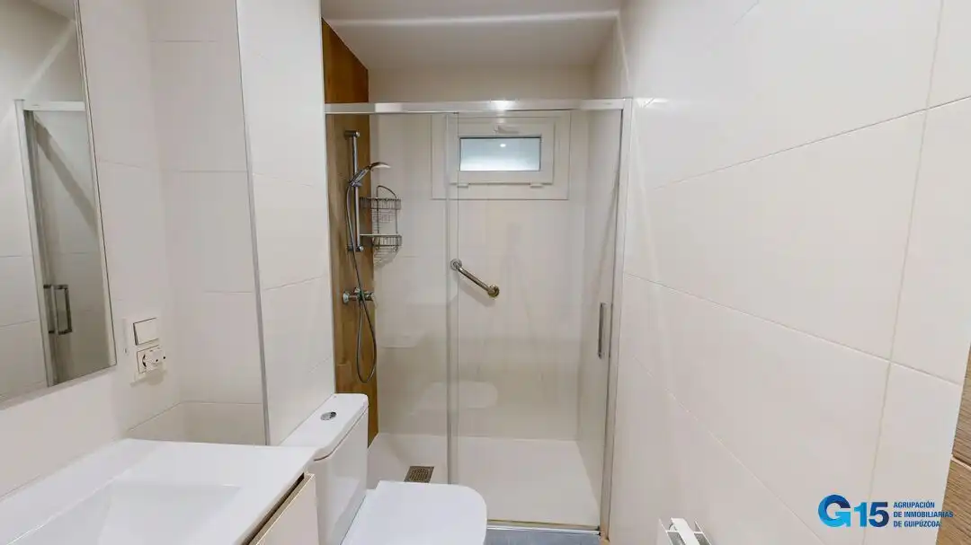 Baño de Piso en venta en Andoain con Calefacción, Trastero y Amueblado