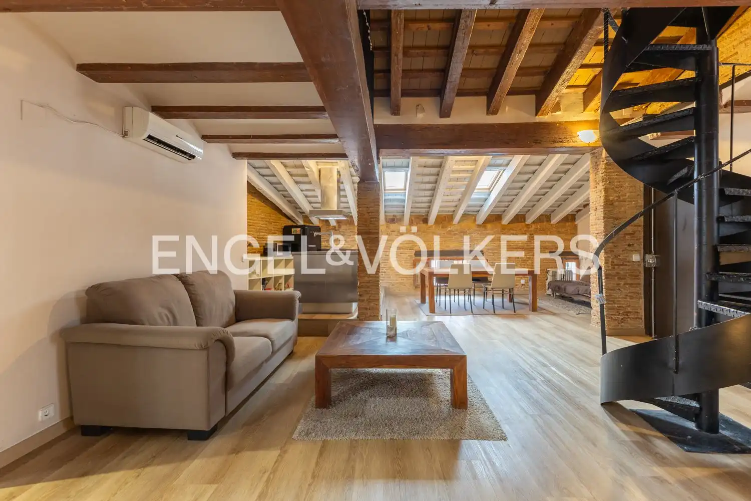 Sala de estar de Dúplex en venta en Valencia con Aire acondicionado, Calefacción y Balcón