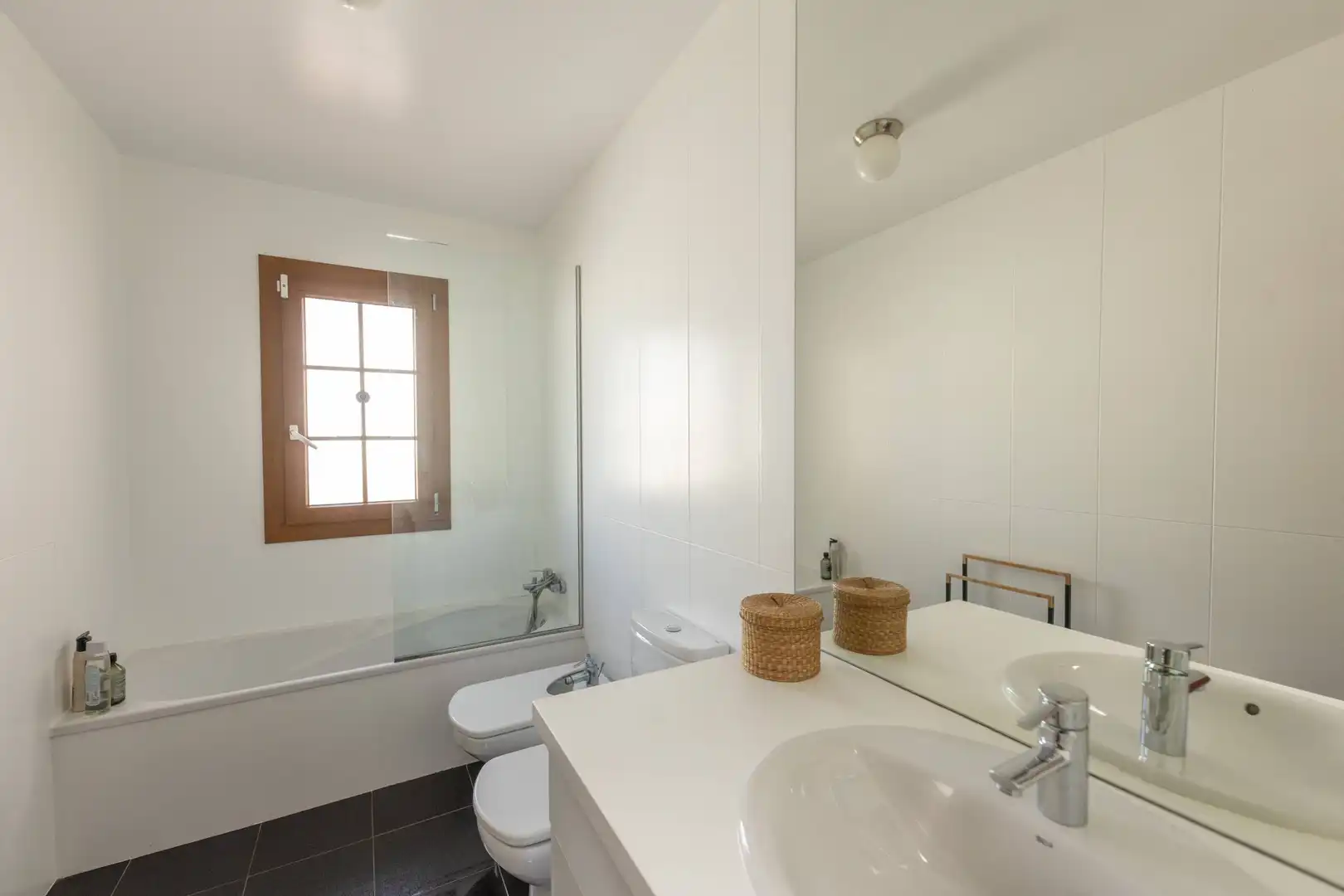 Baño de Casa o chalet en venta en Teguise con Terraza, Piscina y Alarma