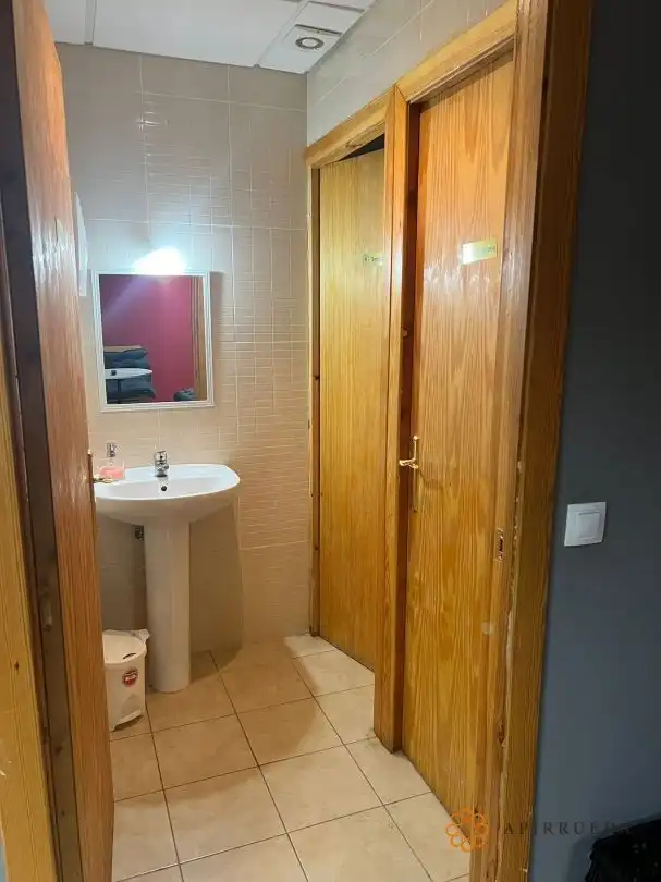 Bathroom of Commercial properties for sale in La Zaida  with Air Conditioner and Furnished