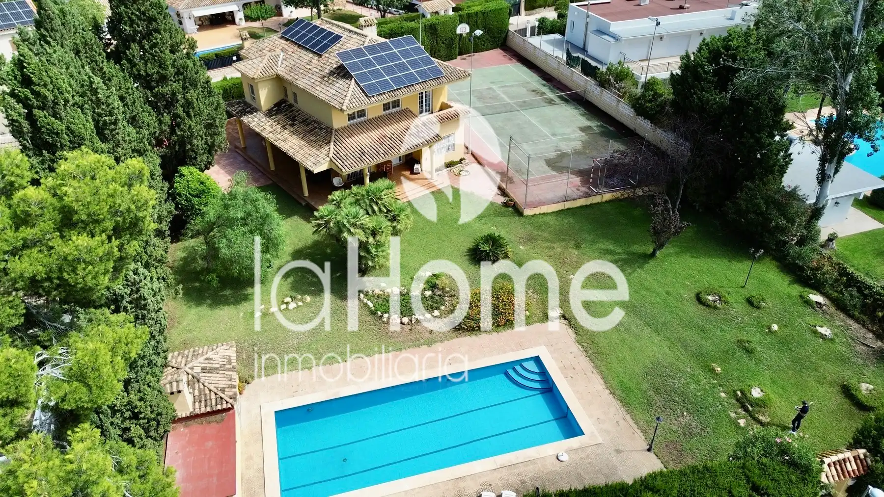 Jardín de Casa o chalet en venta en Paterna con Aire acondicionado, Calefacción y Jardín privado