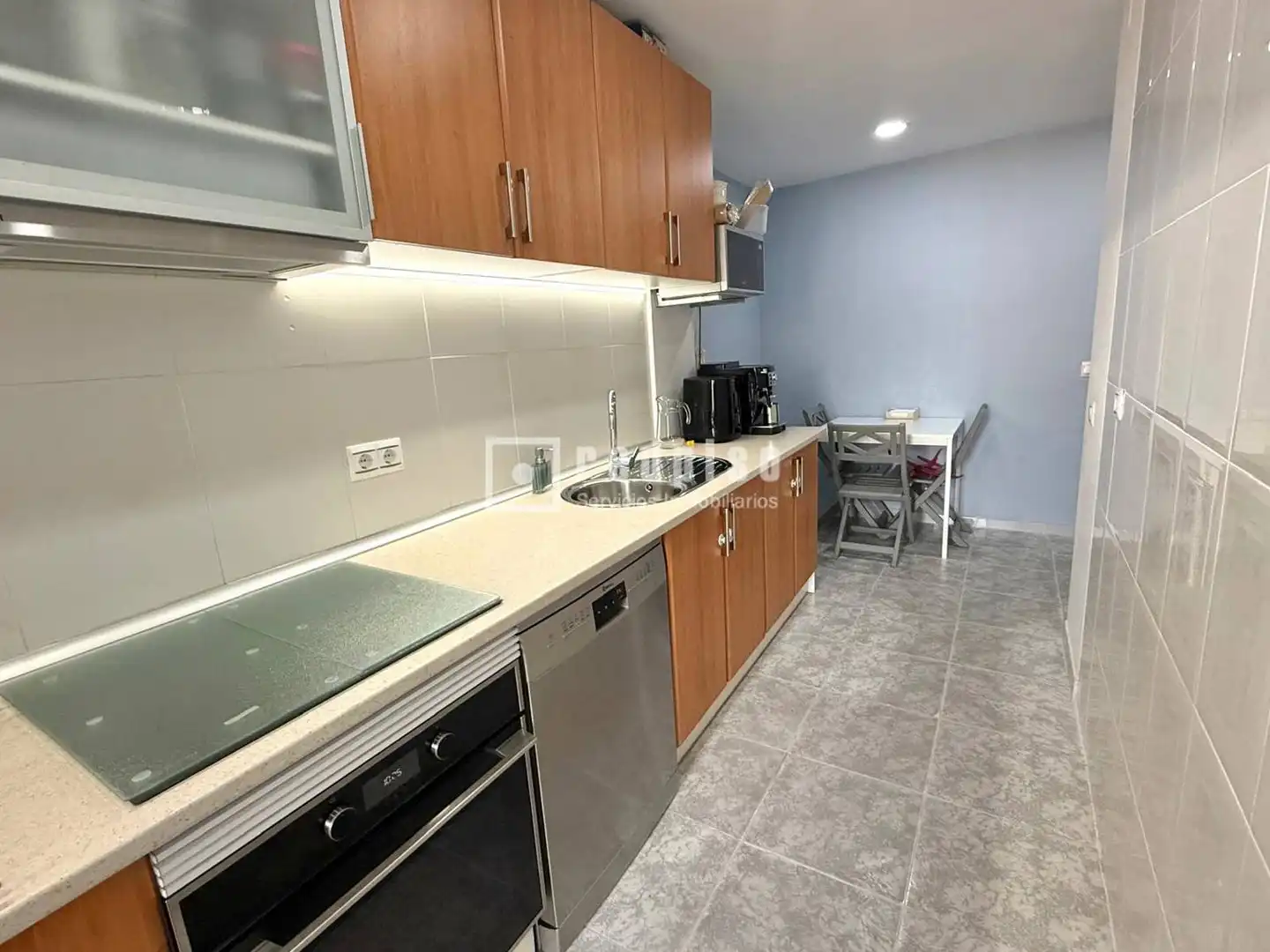 Cocina de Piso en venta en Madrid con Aire acondicionado, Calefacción y Jardín privado