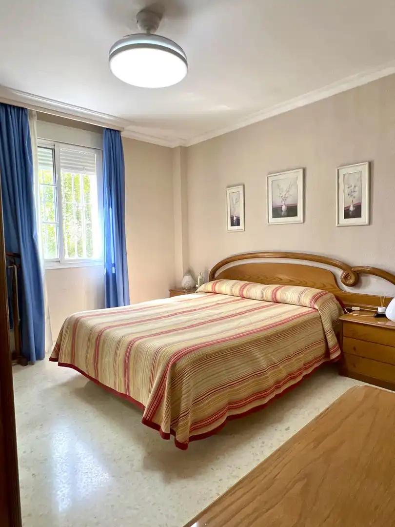 Dormitori de Casa o xalet en venda en Sevilla amb Aire condicionat i Traster