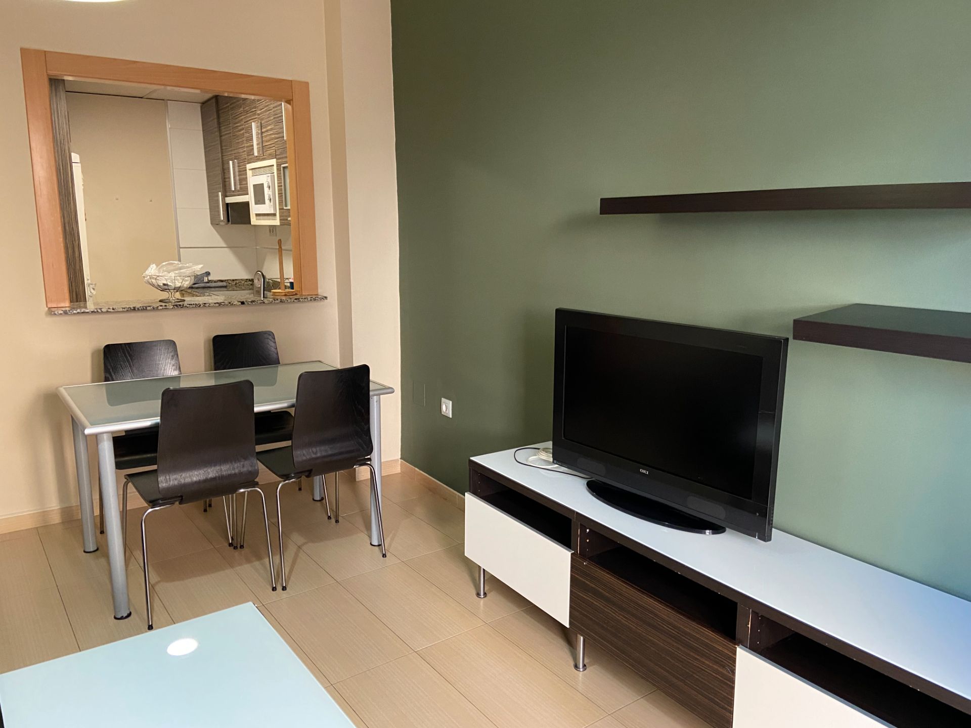 Living room of Flat for rent in  Granada Capital  with Heating, Furnished and Oven