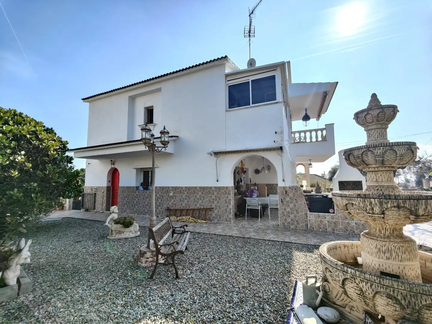 Vista exterior de Casa o xalet en venda en Cunit amb Calefacció, Jardí privat i Terrassa